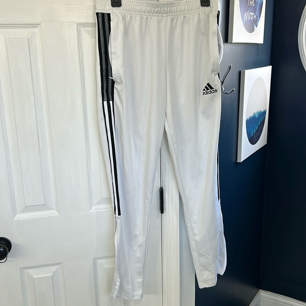 Men's Adidas Pants, sz medium, color white